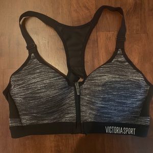 Victoria’s Secret sportsbra
